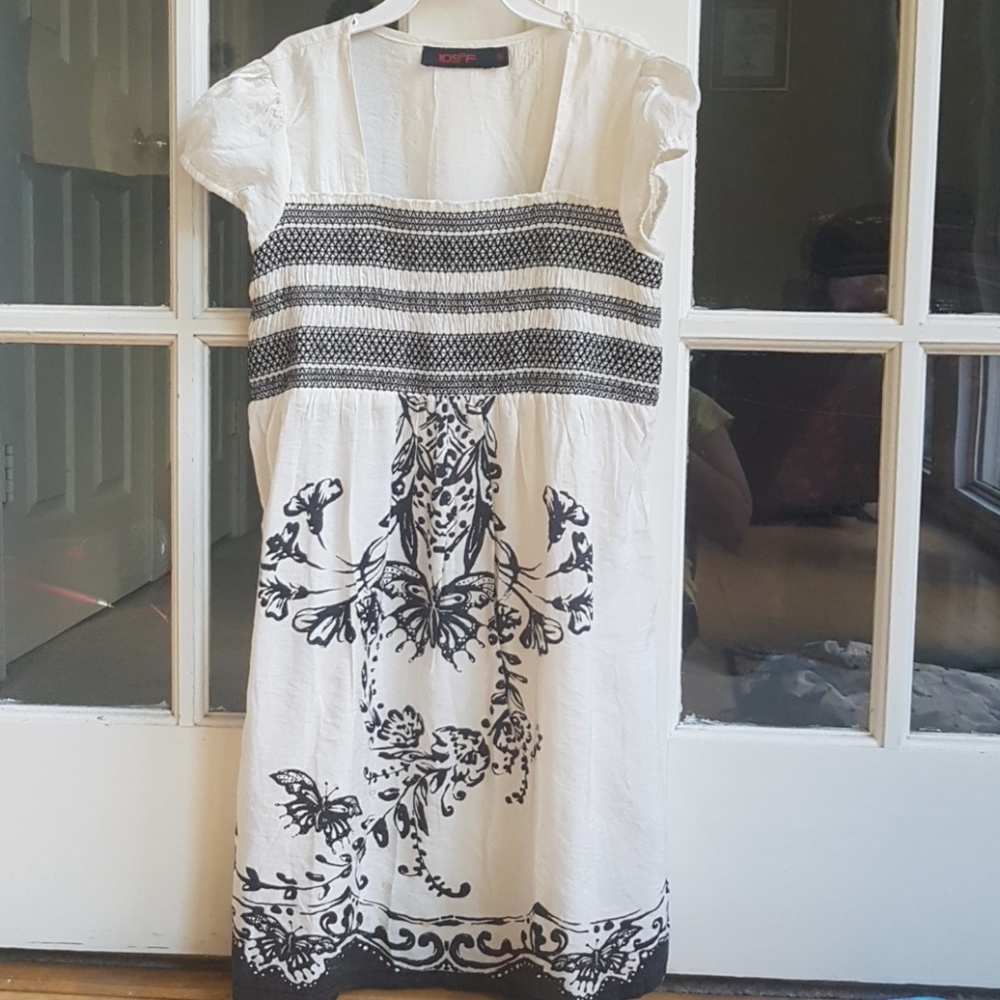 Preloved beautiful silk tunic with smock detail